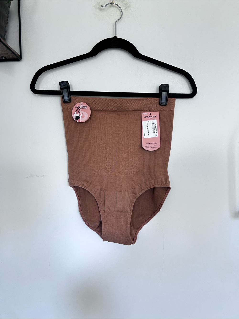 NWT Shapermint Briefs Size Medium/Large